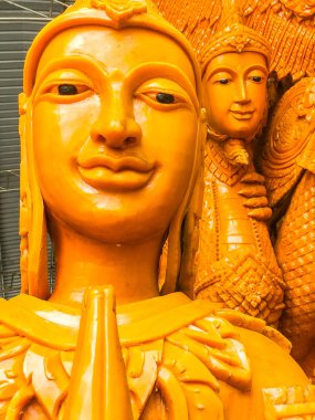 Buddha ve melekler görüntüleri ile hazırlanmış güzel wax mum 