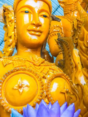 Buddha ve melekler görüntüleri ile hazırlanmış güzel wax mum 