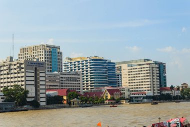 Tha Maharaj piers görünümünden Siriraj Hastanesi