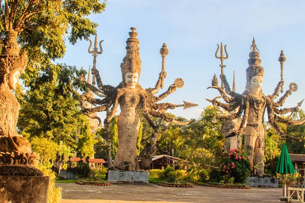 Sala Keoku, o parque de esculturas de concreto fantástico gigante insp — Fotografia de Stock