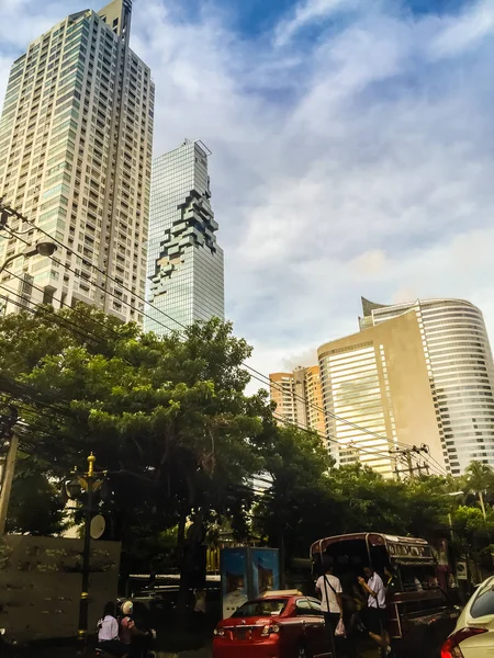 Binalar landmark Silom ve Sathorn bölgesinin — Stok fotoğraf