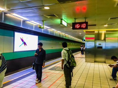 Tayvan yüksek hızlı demiryolu (HSR) Taoyuan Istasyonu