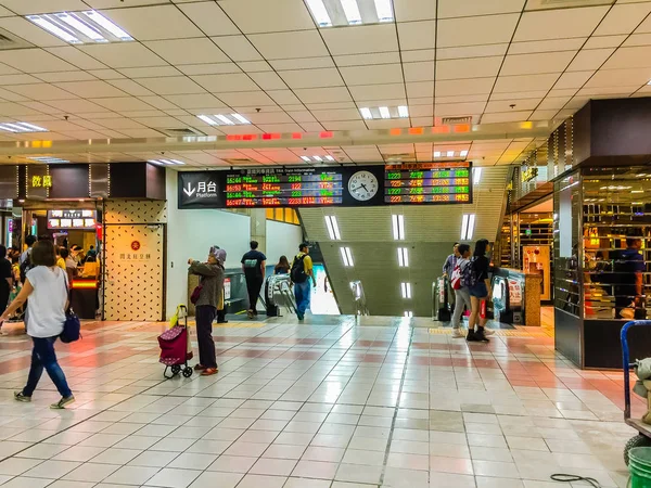 台湾高速鉄道 (Hsr) 台北中央駅. — ストック写真