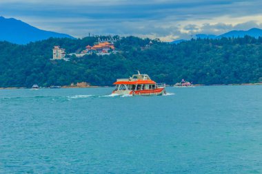 Güzel manzara göl güneş ay sabah ile mavi arka plan güneş ay Gölü Yuchi İlçesi, Nantou County, Tayvan