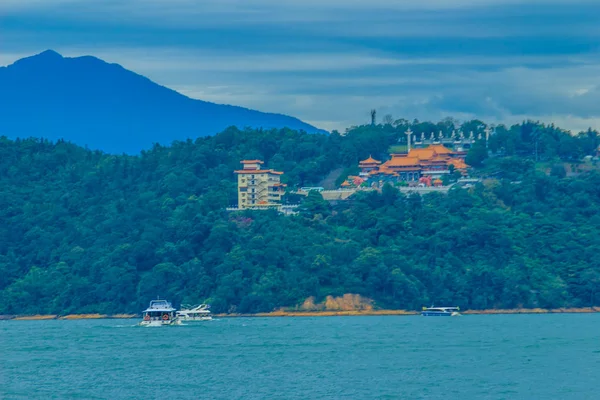 Bela Paisagem Sun Moon Lake Pela Manhã Com Fundo Montanha — Fotografia de Stock