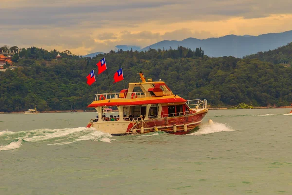 Bela Paisagem Sun Moon Lake Pela Manhã Com Fundo Montanha — Fotografia de Stock