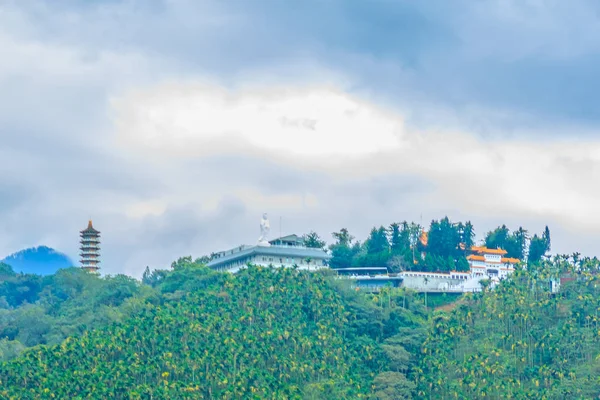 Prachtig Landschap Van Zon Maan Meer Ochtend Met Blauwe Berg — Stockfoto