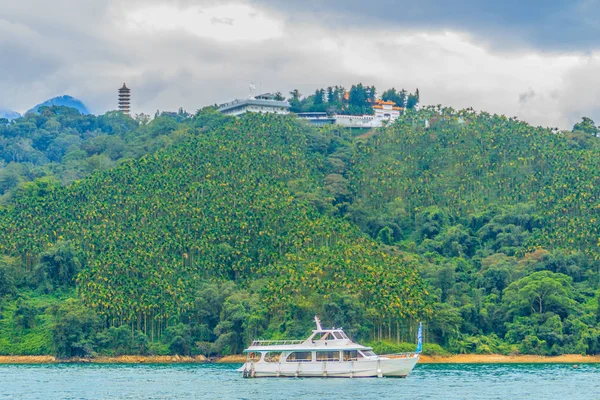 Bela Paisagem Sun Moon Lake Pela Manhã Com Fundo Montanha — Fotografia de Stock