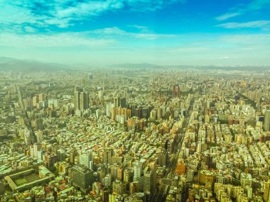 Taipei, sermaye City, Tayvan, mavi gökyüzü ve bulutlu gün üzerinden hava panorama