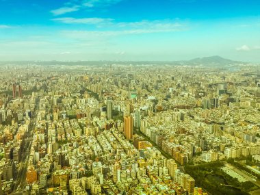 Taipei, sermaye City, Tayvan, mavi gökyüzü ve bulutlu gün üzerinden hava panorama