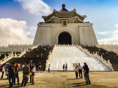 Taipei City, Tayvan - 22 Kasım 2016: Ulusal Chiang Kai-shek Memorial Hall bir Ulusal Anıtı, bellekte, Çan Kay-Şek, Çin Cumhuriyeti eski Cumhurbaşkanı dikilmiş Simgesel Yapı ve turizm cazibe olduğunu. Bu Zhongzheng D içinde yer almaktadır
