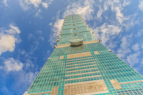 2015 101 タワーは タワーの前からの眺め — ストック写真