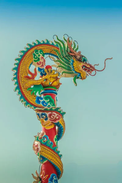 Patung Naga Yang Indah Paviliun Cina Atap Kuil Cina — Stok Foto