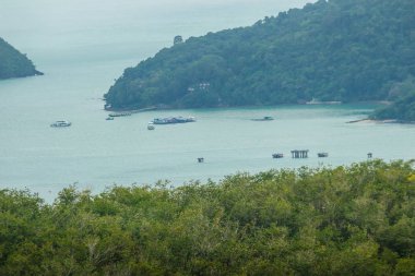 Güzel manzara Khao Khad sayısı Tower, Chalong bay, cape Panwa, efendim ada, Bon Adası, Phuket Phuket şehir dahil olmak üzere küçük ve büyük adalara gibi 360 derecelik görüş turist tadını çıkarabilirsiniz. Bu kule Vichit ilçe göre yapılmıştır 