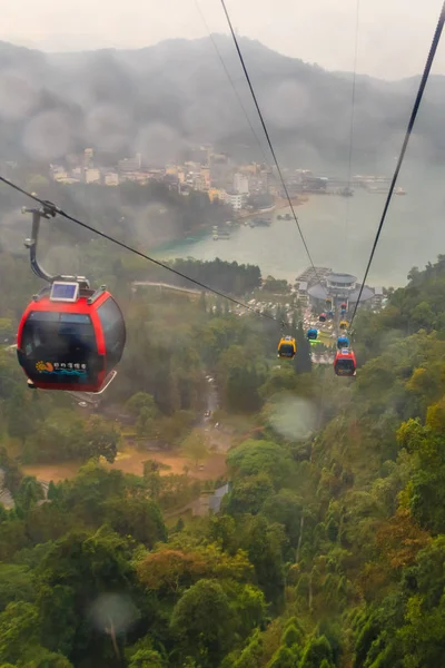 Llueve Sun Moon Lake Ropeway Pintoresco Teleférico Que Conecta Sun — Foto de Stock