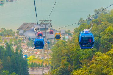 Sun Moon Gölü Ropeway, Güneş Ay Gölü 'nü Formosa Aborjin Kültür Köyü tema parkına bağlayan manzaralı bir teleferik servisidir..