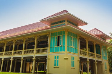 Güzel mimari af Mrigadayavan Sarayı, eski Kraliyet ikamet yeriydi ve turistik Cha Am, Phetchaburi Eyaleti, Tayland.