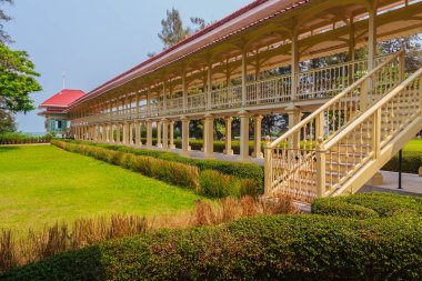 Güzel mimari af Mrigadayavan Sarayı, eski Kraliyet ikamet yeriydi ve turistik Cha Am, Phetchaburi Eyaleti, Tayland.