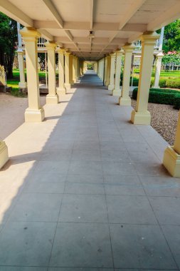 Güzel mimari af Mrigadayavan Sarayı, eski Kraliyet ikamet yeriydi ve turistik Cha Am, Phetchaburi Eyaleti, Tayland.