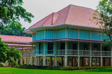 Güzel mimari af Mrigadayavan Sarayı, eski Kraliyet ikamet yeriydi ve turistik Cha Am, Phetchaburi Eyaleti, Tayland.