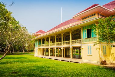 Güzel mimari af Mrigadayavan Sarayı, eski Kraliyet ikamet yeriydi ve turistik Cha Am, Phetchaburi Eyaleti, Tayland.
