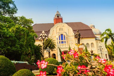 Güzel manzara ve mimari, Phra Ramratchaniwet Sarayı (Wang Ban Peun), eski Kral Rama 5 palace, ana ortak turistik merkezleri: Phetchaburi, Thailand.