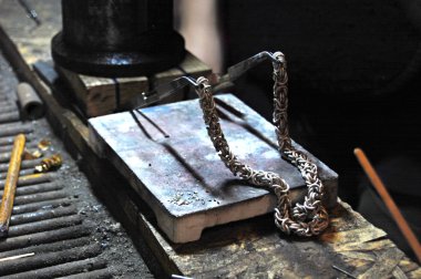 Gümüş zinciri hale kuyumcu