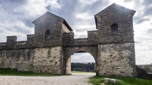 Wolken am Limeskastell im Zeitraffer — Wideo stockowe