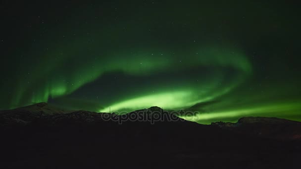 Polarlichter in Norwegen im Zeitraffer — Stockvideo