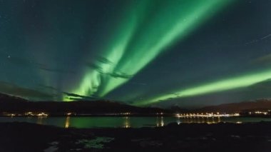 Polarlichter içinde Norwegen im Zeitraffer