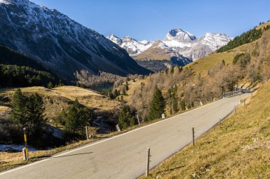 pass Albula İsviçre Alpleri havadan görünümü