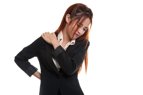 Jovem mulher de negócios asiática tem dor nas costas . — Fotografia de Stock