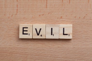 Scrabble harf kelime kötü yazım.