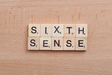 Scrabble harf kelime altıncı his yazım.