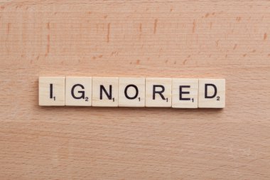 Harfleri yazım kelime göz ardı scrabble.