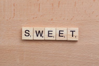 Scrabble harf kelime tatlı yazım.