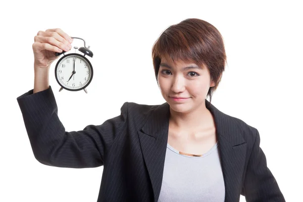 Mladá asijská obchodní žena s hodinami. — Stock fotografie