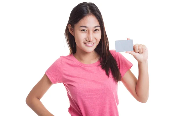 Fiatal ázsiai nő mosolyog egy üres kártya. — Stock Fotó