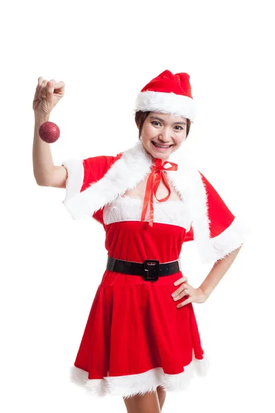 Asiatico Natale Babbo Natale ragazza con pallina . — Foto Stock