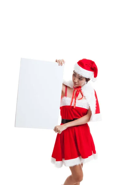 Азиатская девушка Санта-Клауса с пустым знаком . — стоковое фото