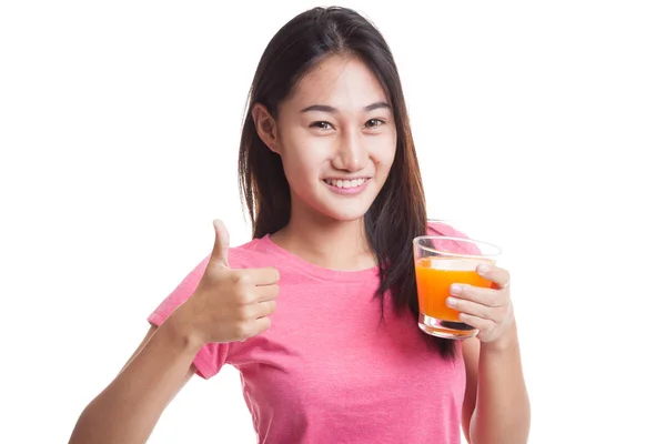 Joven asiática mujer thumbs arriba beber jugo de naranja . —  Fotos de Stock