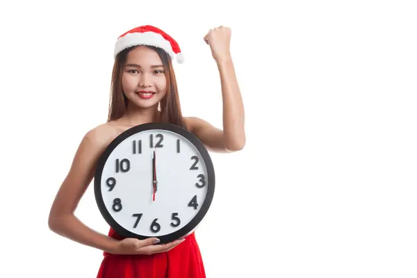 एशियाई क्रिसमस सांता क्लॉस लड़की और मध्यरात्रि में घड़ी . — स्टॉक फ़ोटो, इमेज