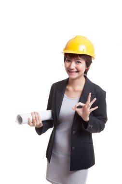 Asya mühendisi kadın planları Haritayı Ok el işareti ile.