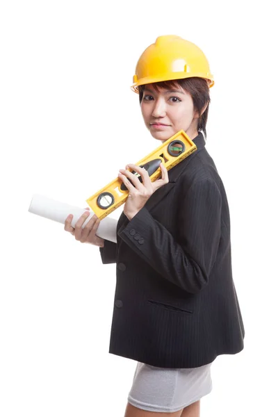 亚洲工程师女人与蓝图和水平. — 图库照片