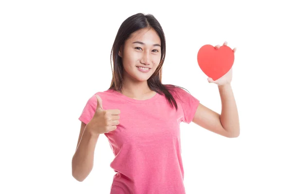 Aziatische vrouw duimen omhoog met rood hart. — Stockfoto