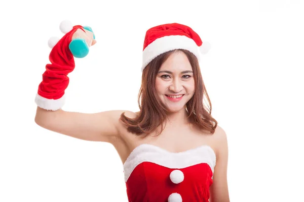 Menina asiática de Natal com roupas de Papai Noel e halteres vermelhos . — Fotografia de Stock