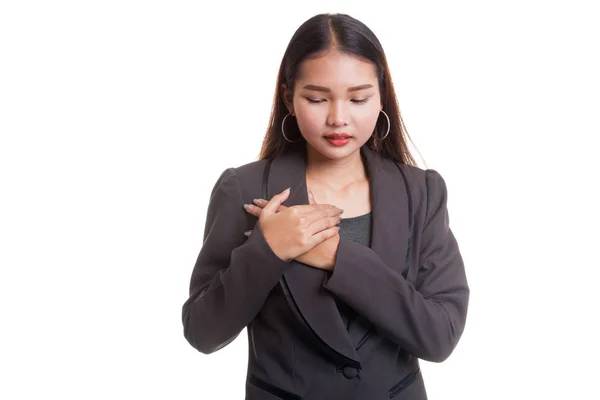 Joven asiática mujer got pecho dolor. — Foto de Stock