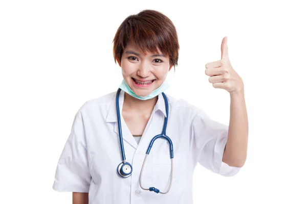 Young Asian female doctor show thumbs up. — Stock Photo, Image