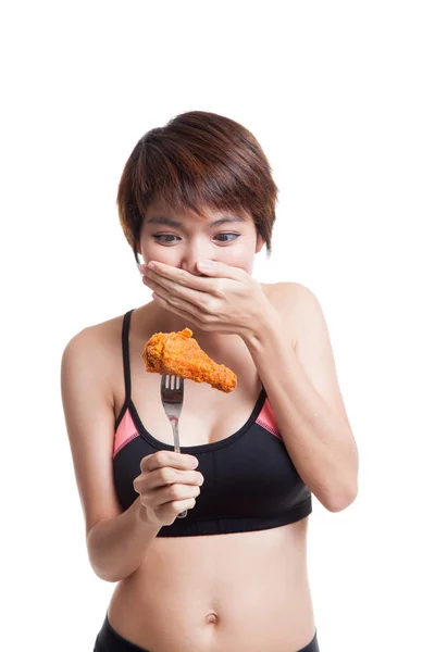 美しいアジアの健康的な女の子を楽しむ食べる鶏を解雇 — ストック写真