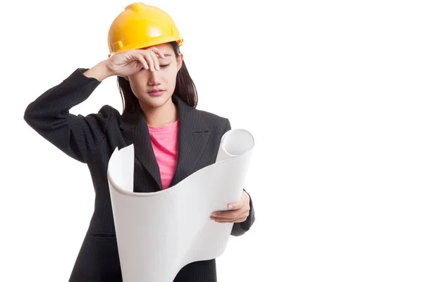 Probado asiático ingeniero mujer con planos . — Foto de Stock